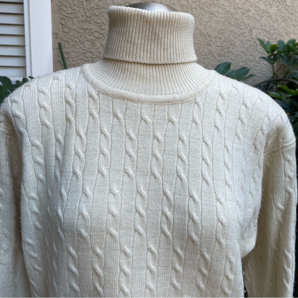 Vintage cream Valerie Stevens wool knitted sweater
